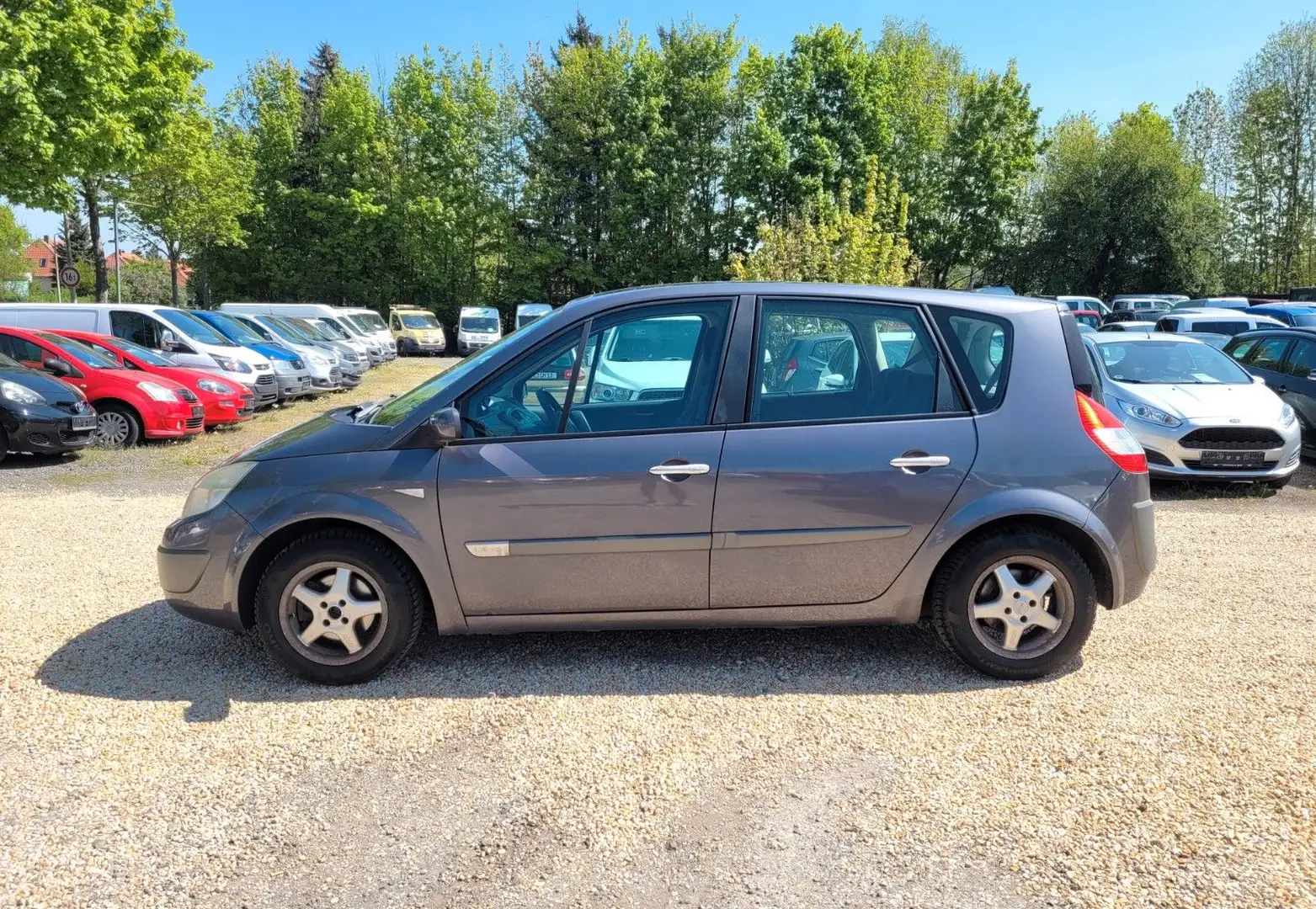Renault Scenic II Dynamique 1.6*Klimaautomatik*LMF*TÜV* Grau - 2