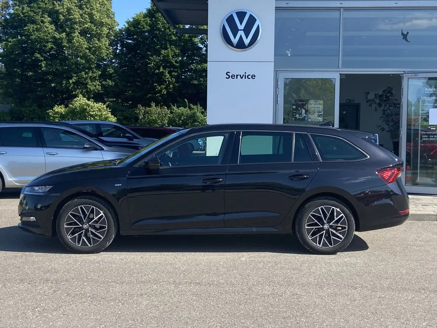 Skoda Octavia Combi 2.0 TDI Clever 17"+KOMFORTSITZE+AH Schwarz - 2