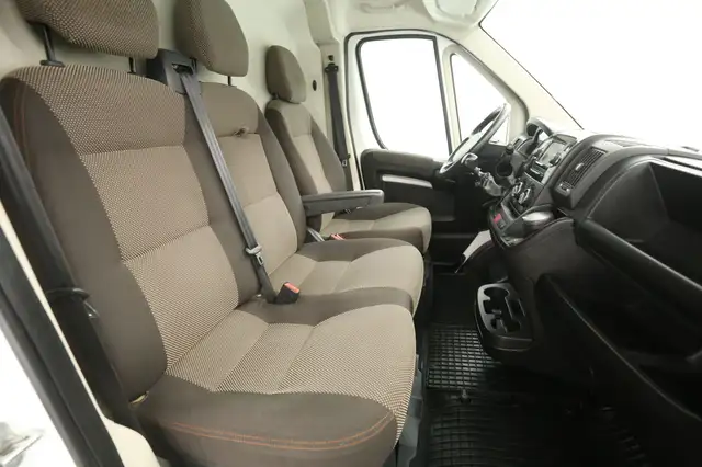 Peugeot Boxer view 10