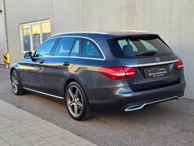 Mercedes-Benz C-Class view 6