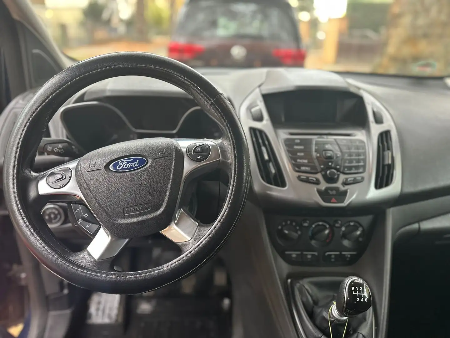 Ford Tourneo Connect Grand 1.5 TDCi Start/Stop Titanium - 2