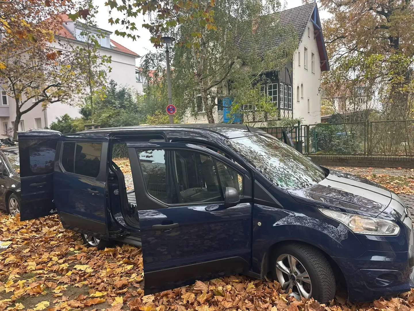 Ford Tourneo Connect Grand 1.5 TDCi Start/Stop Titanium - 1