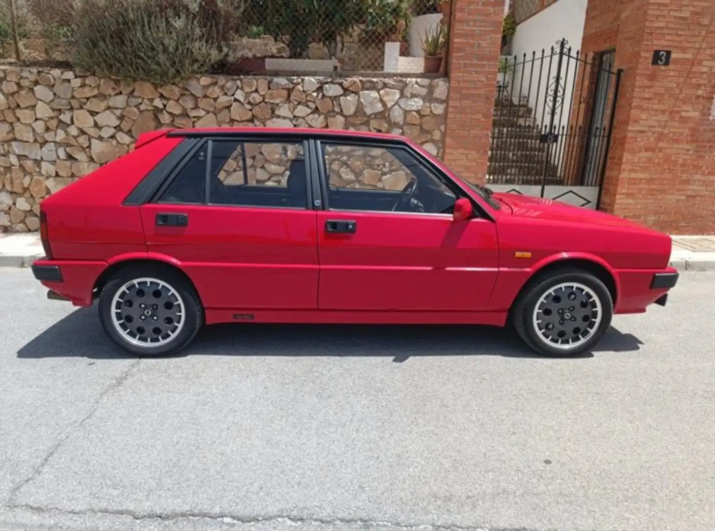 Lancia Delta Delta 1.6 Turbo HF RST Rouge - 1