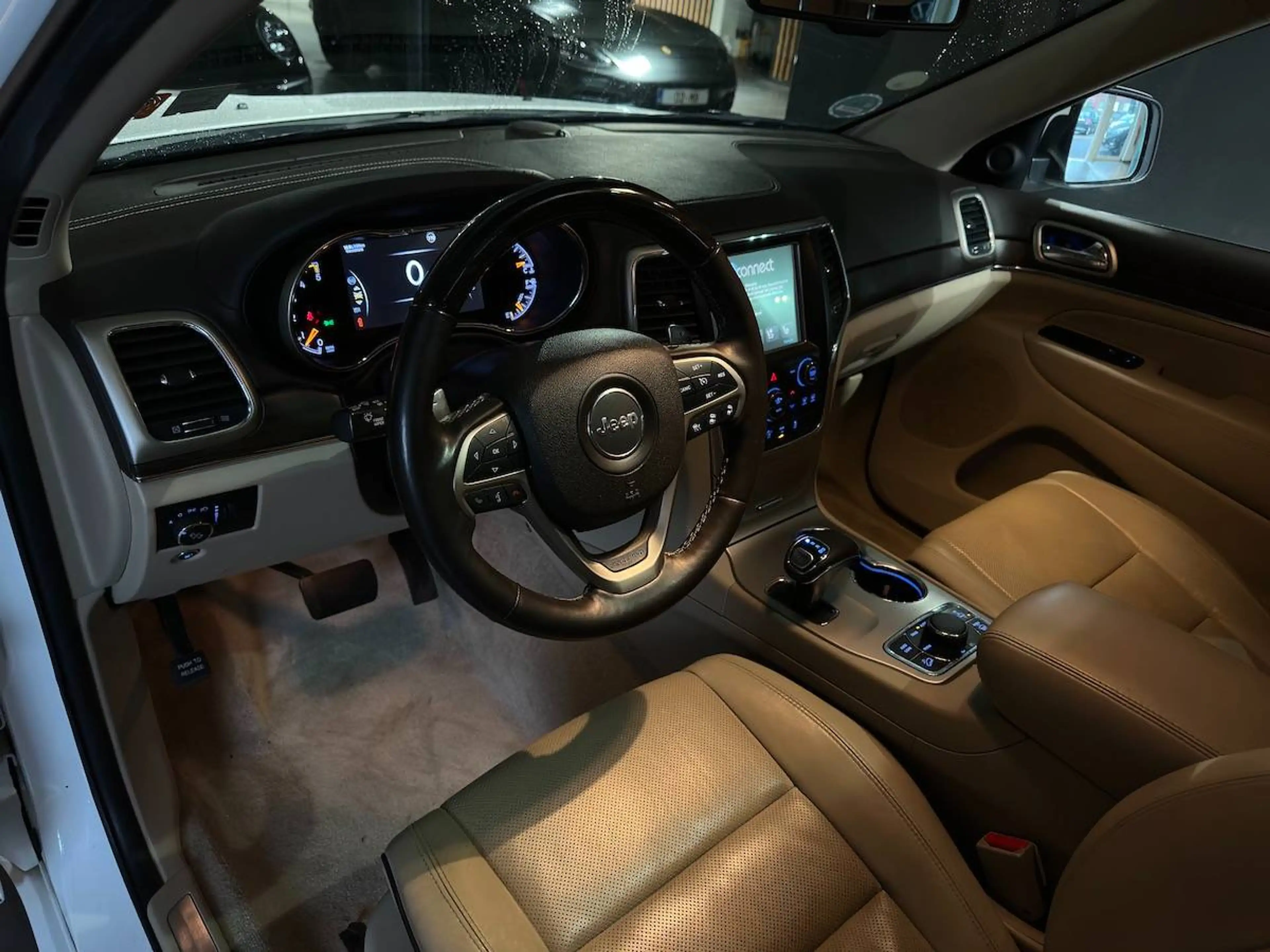Jeep Grand Cherokee 3.0 V6 | Camera | ACC | BT | ... — photo 12