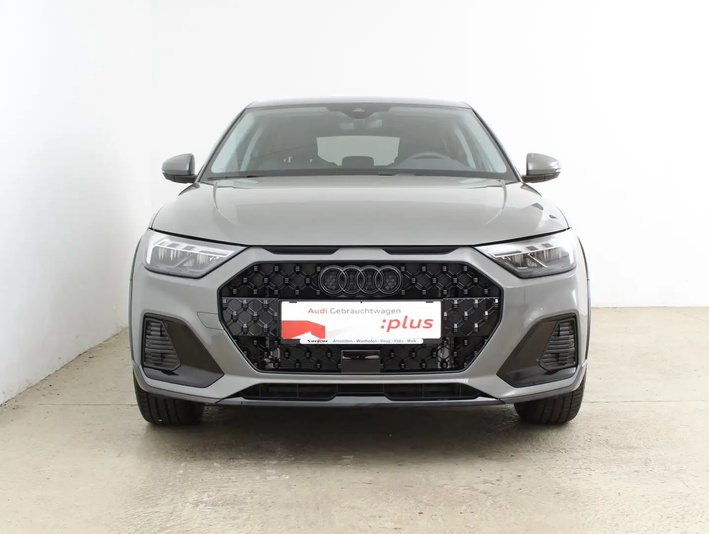 Audi A1 30 TFSI intense Grau - 2
