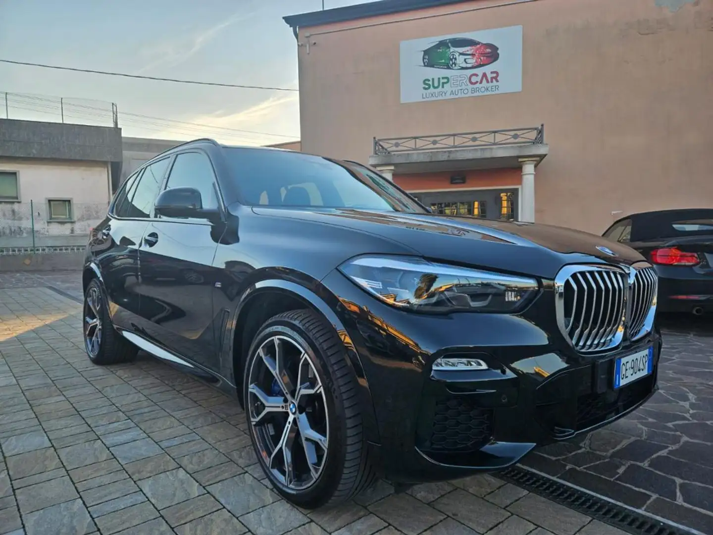 BMW X5 xDrive45e Msport Tetto panoramico Gancio traino Nero - 1