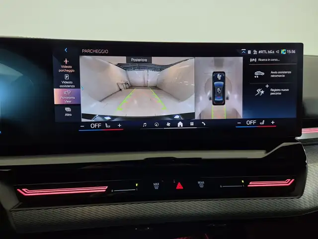 BMW 5 Series view 15