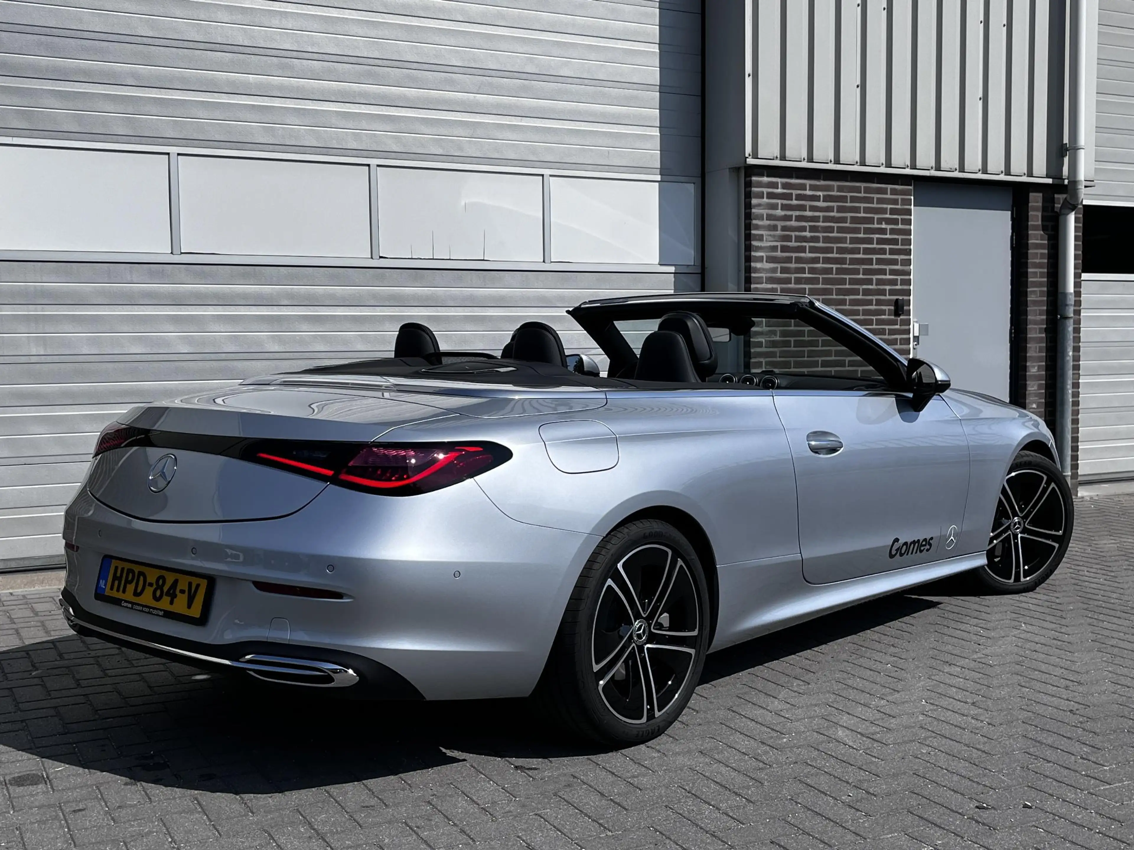 Mercedes-Benz CLE 180 Cabriolet Luxury Line | DISTRONIC Afstandsassisten — photo 6