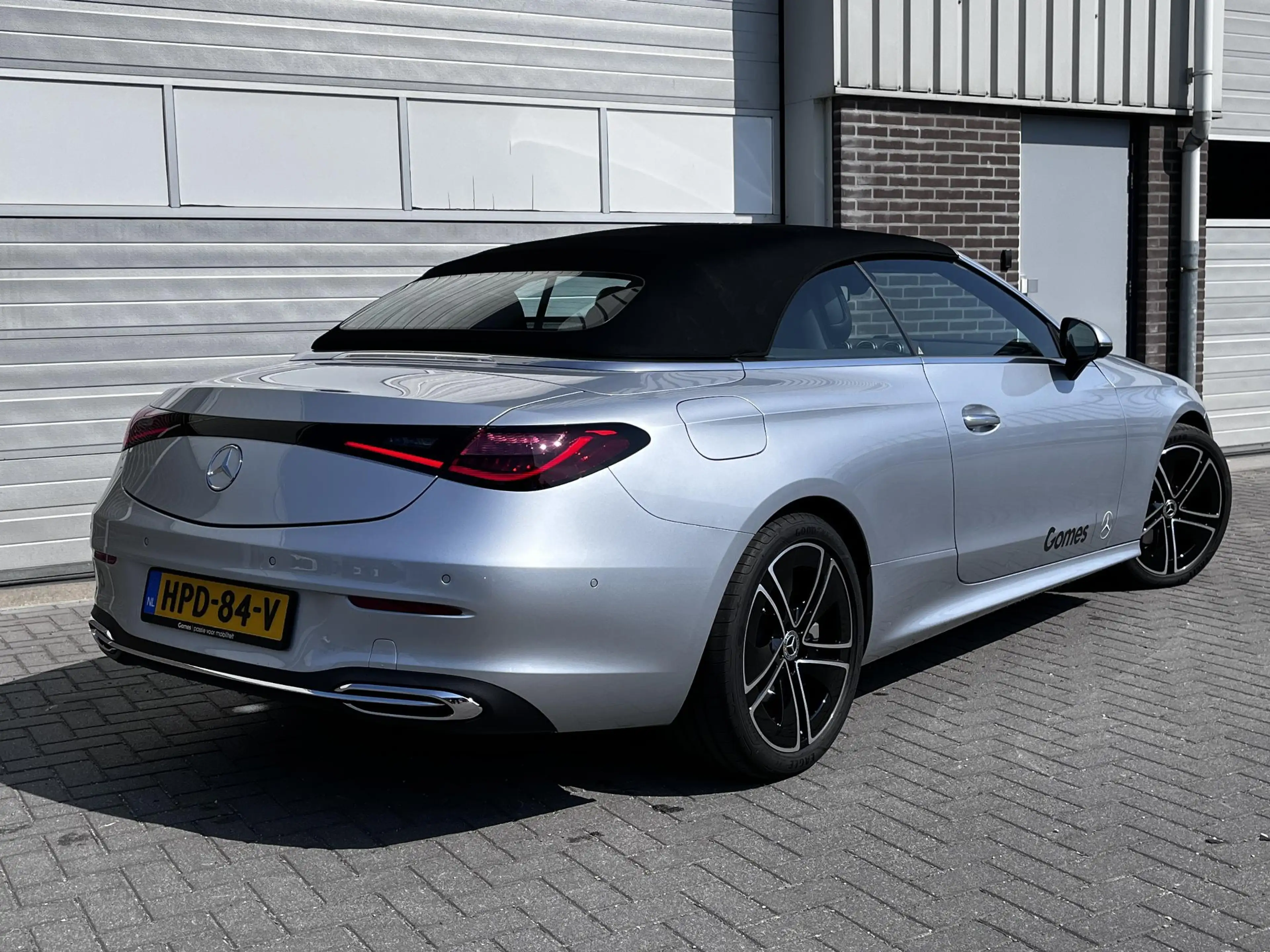 Mercedes-Benz CLE 180 Cabriolet Luxury Line | DISTRONIC Afstandsassisten — photo 11