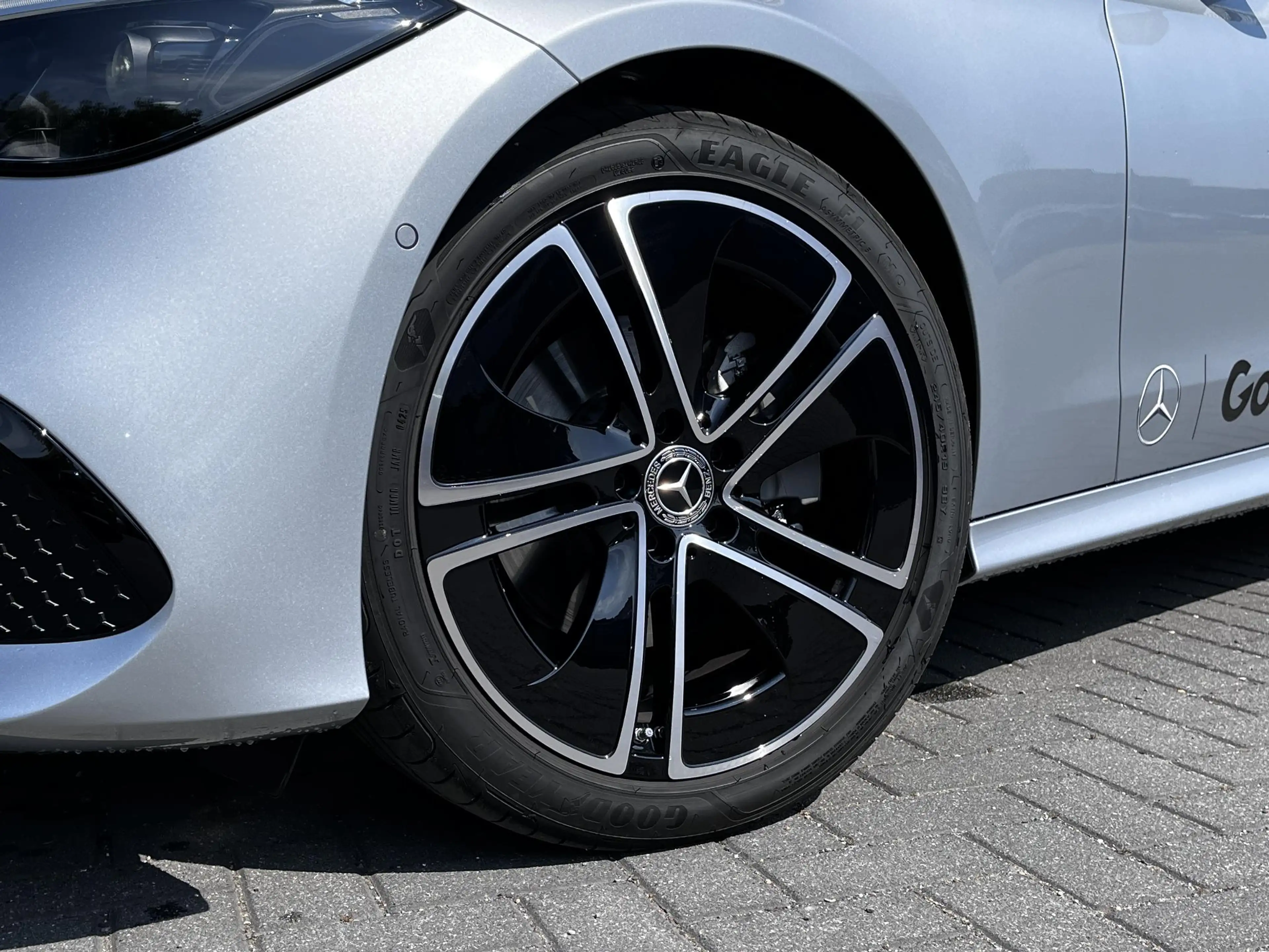 Mercedes-Benz CLE 180 Cabriolet Luxury Line | DISTRONIC Afstandsassisten — photo 5