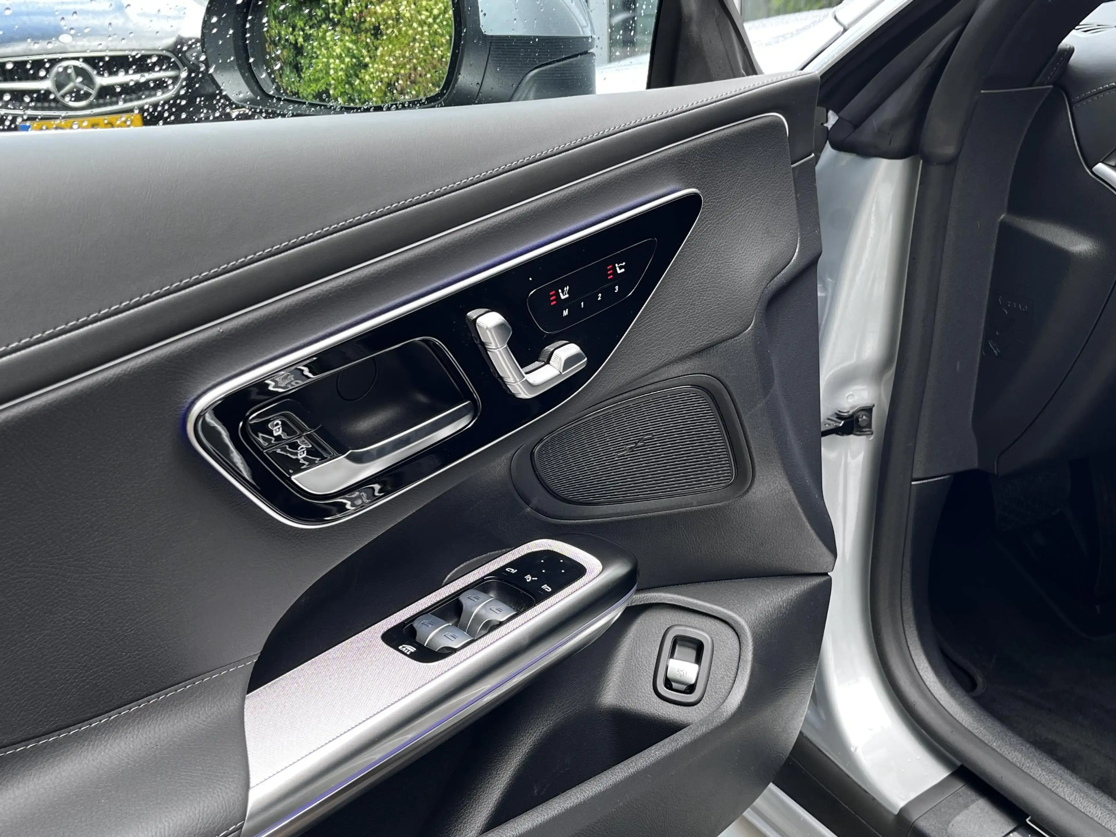 Mercedes-Benz CLE 180 Cabriolet Luxury Line | DISTRONIC Afstandsassisten — photo 13