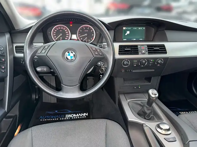 BMW I view 8