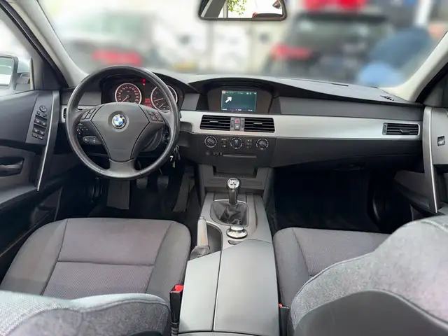BMW I view 7