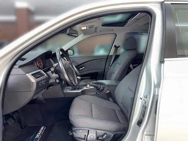 BMW I view 13