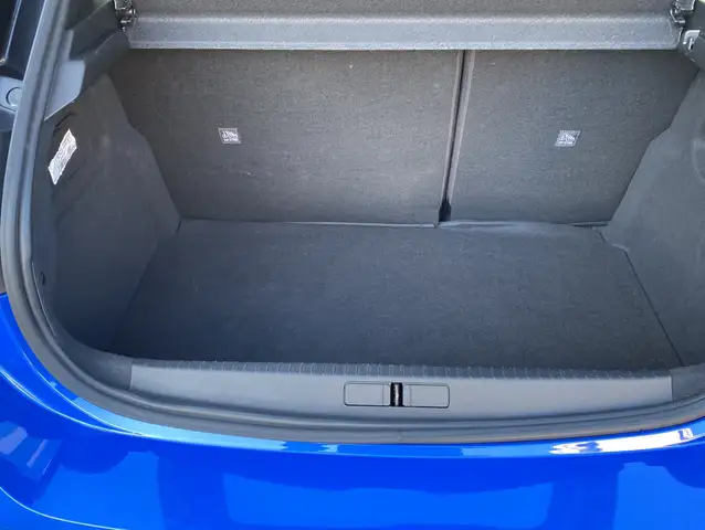 Opel Corsa view 8