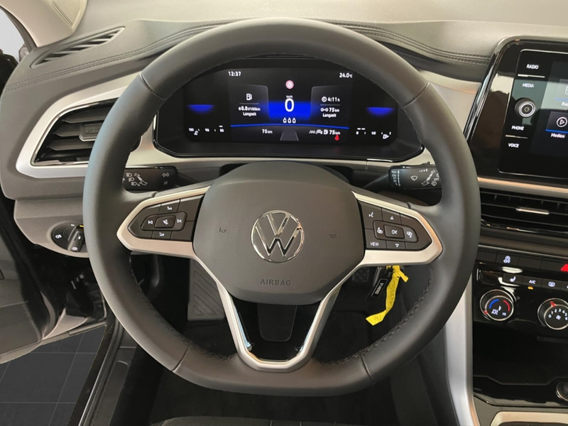 Volkswagen T-Roc 1.0 TSI Life — photo 9
