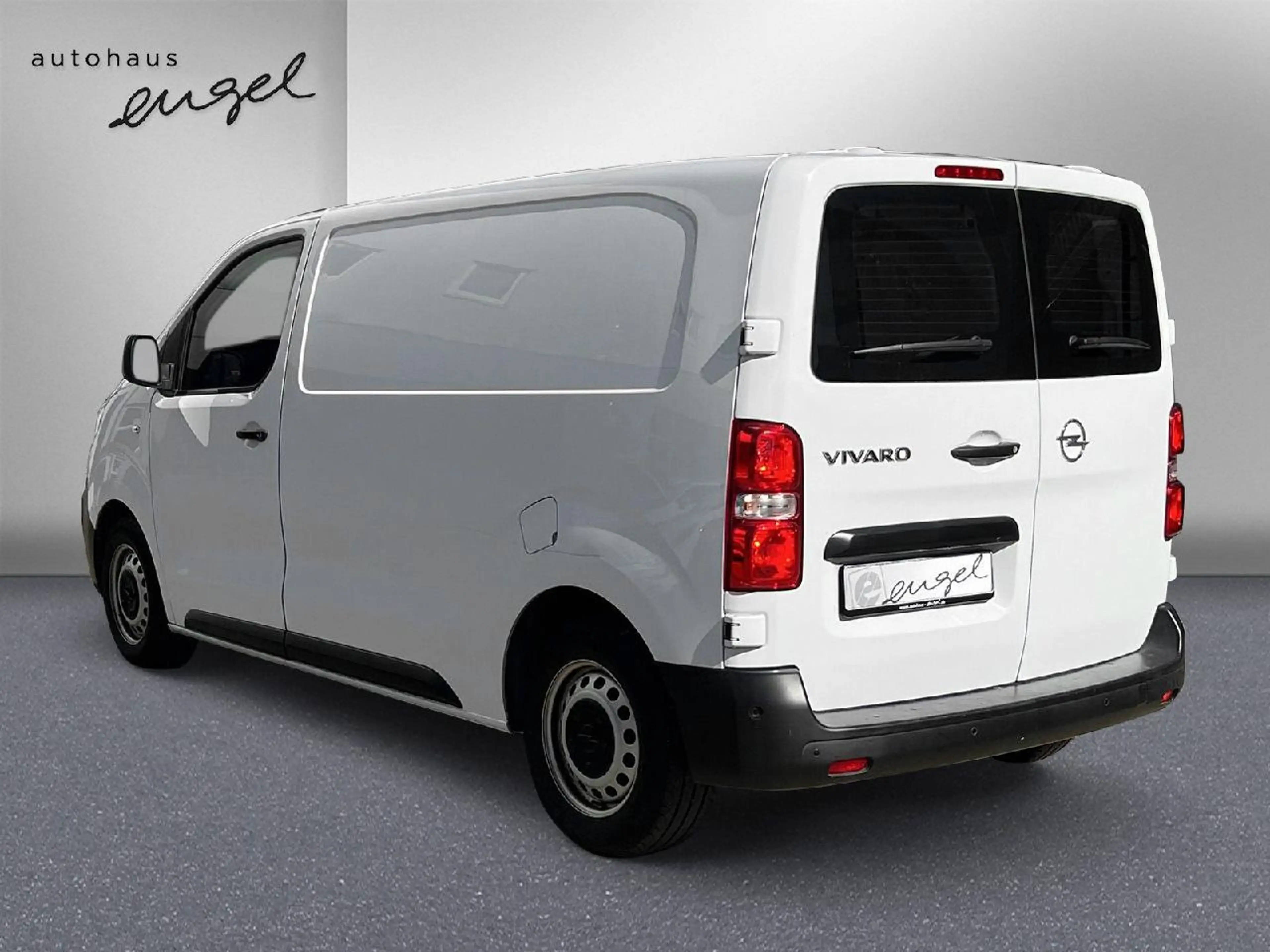 Opel Vivaro Edition M — photo 7