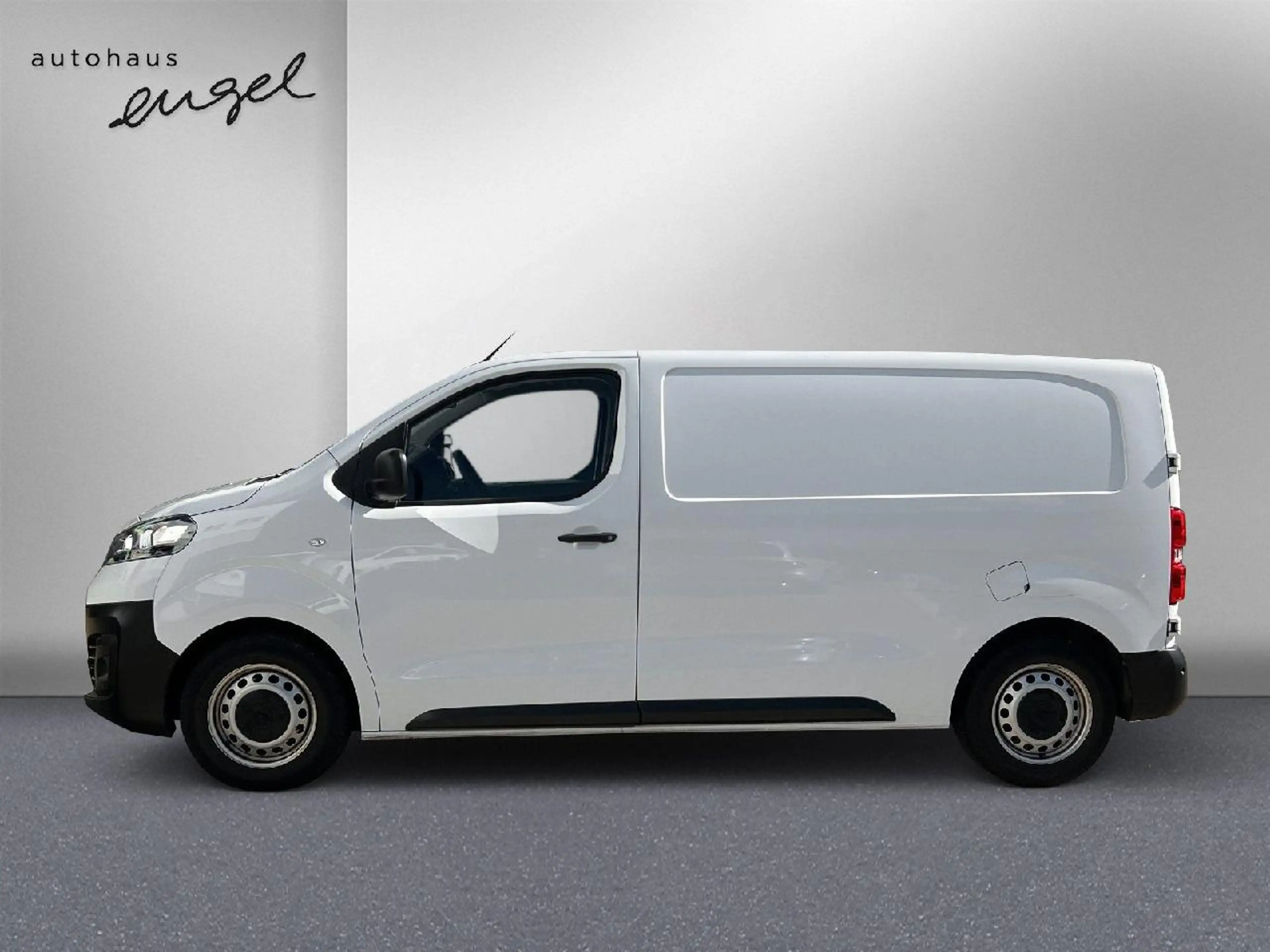 Opel Vivaro Edition M — photo 5
