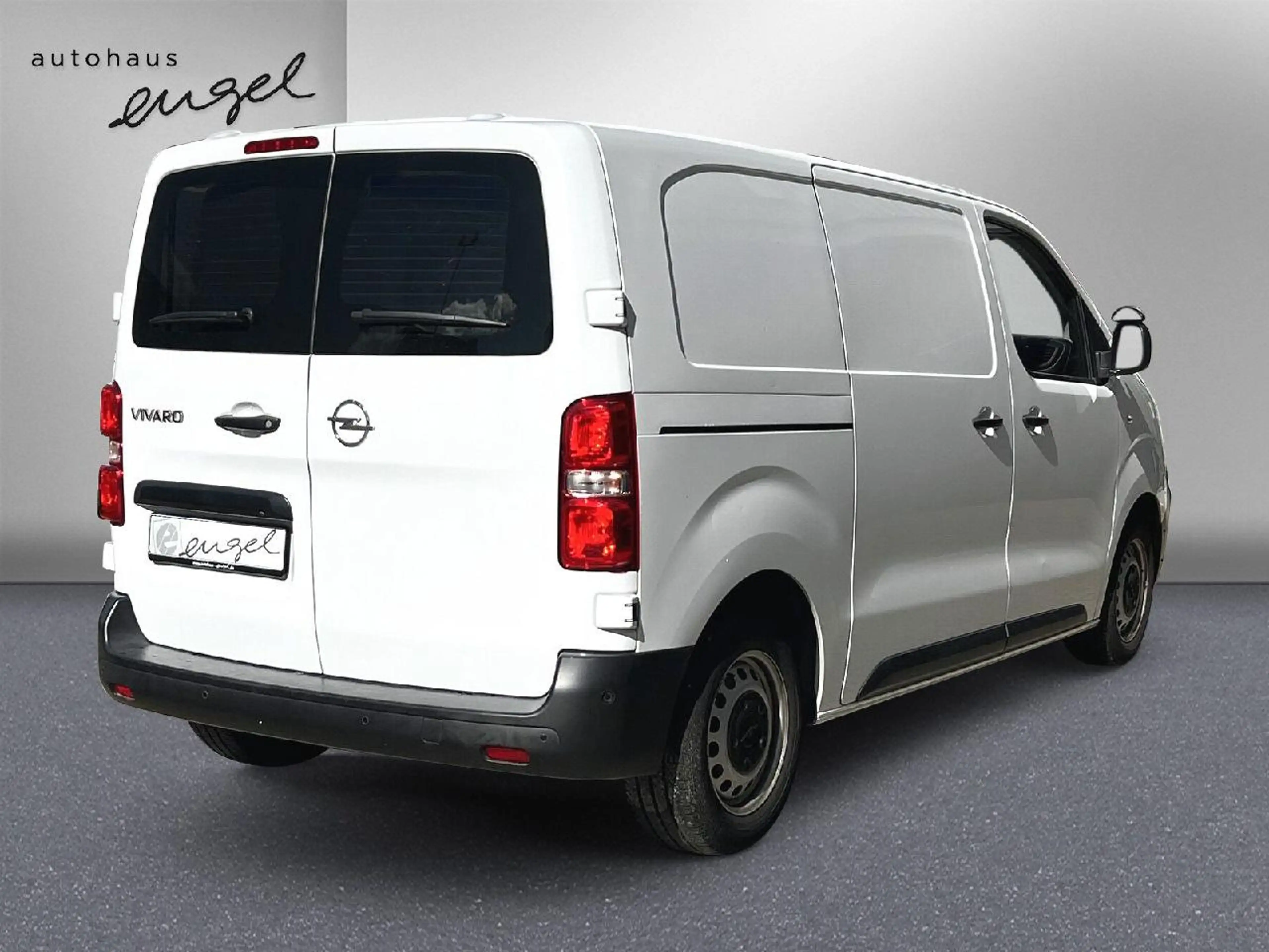 Opel Vivaro Edition M — photo 6