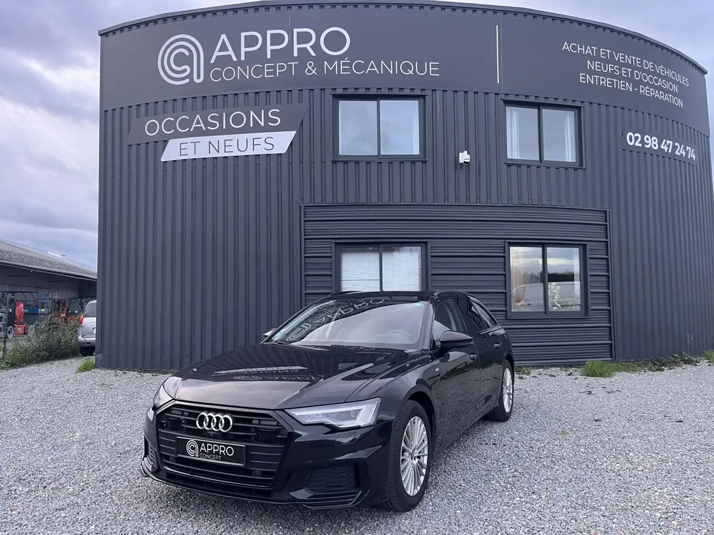 Audi A6 Avant 2.0 40 TDI - 204 - BV S-tronic AVANT 2018 BREAK Avus PHASE 1 Bleu - 1