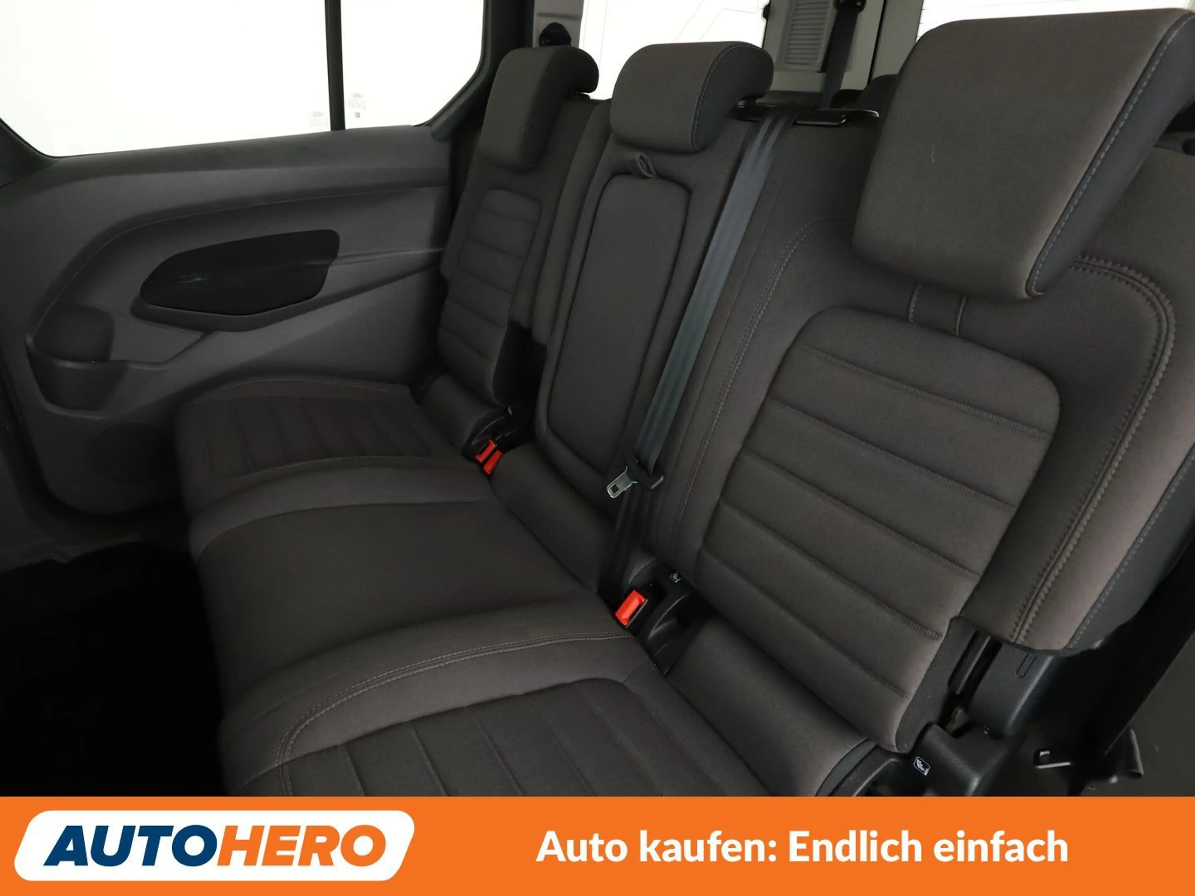 Ford Grand Tourneo 1.5 EcoBlue TDCi Titanium *NAVI*ACC*CAM*PDC* — photo 14