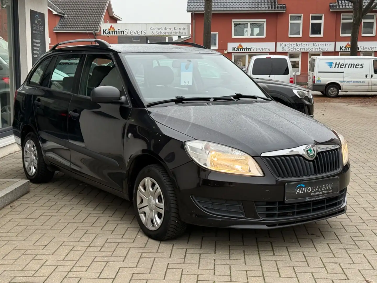 Skoda Fabia 1.6 Combi Active°Klima°Servo°AUX Schwarz - 2