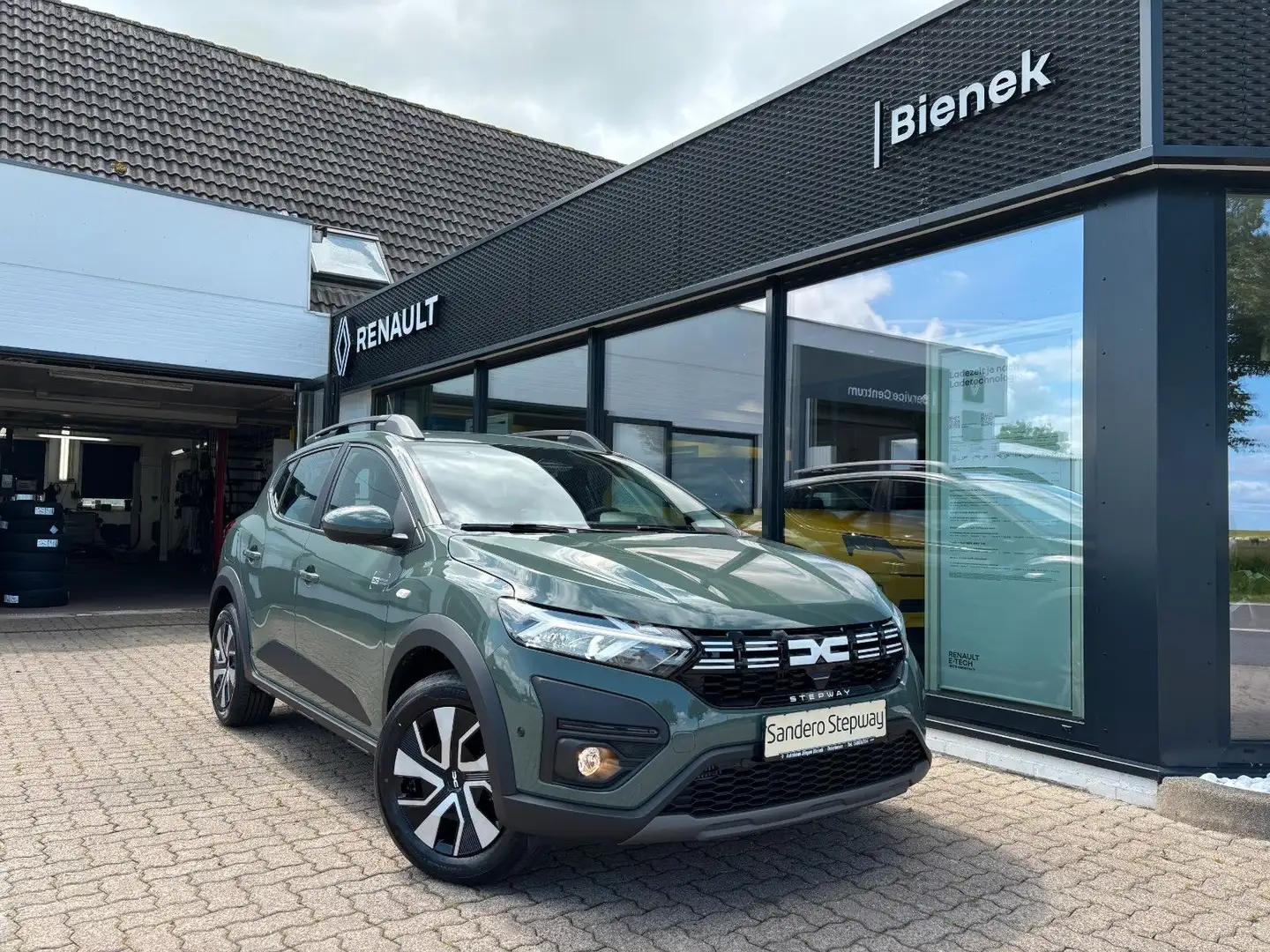 Dacia Sandero Stepway Expression TCe 90 Groen - 2