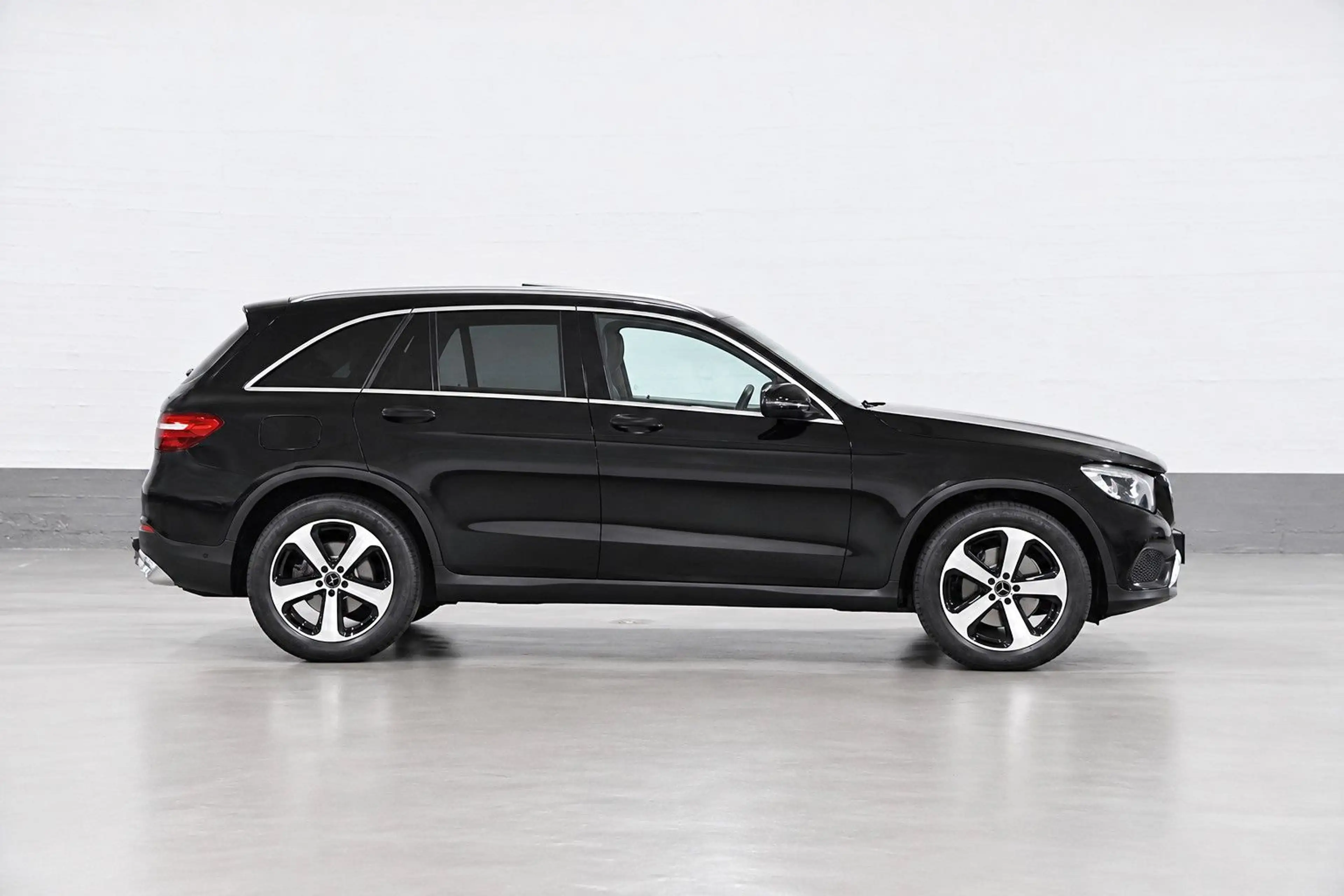Mercedes-Benz GLC 250 D 4-MATIC AMG LINE EXCLUSIVE*AUS 2 HAND* — photo 7