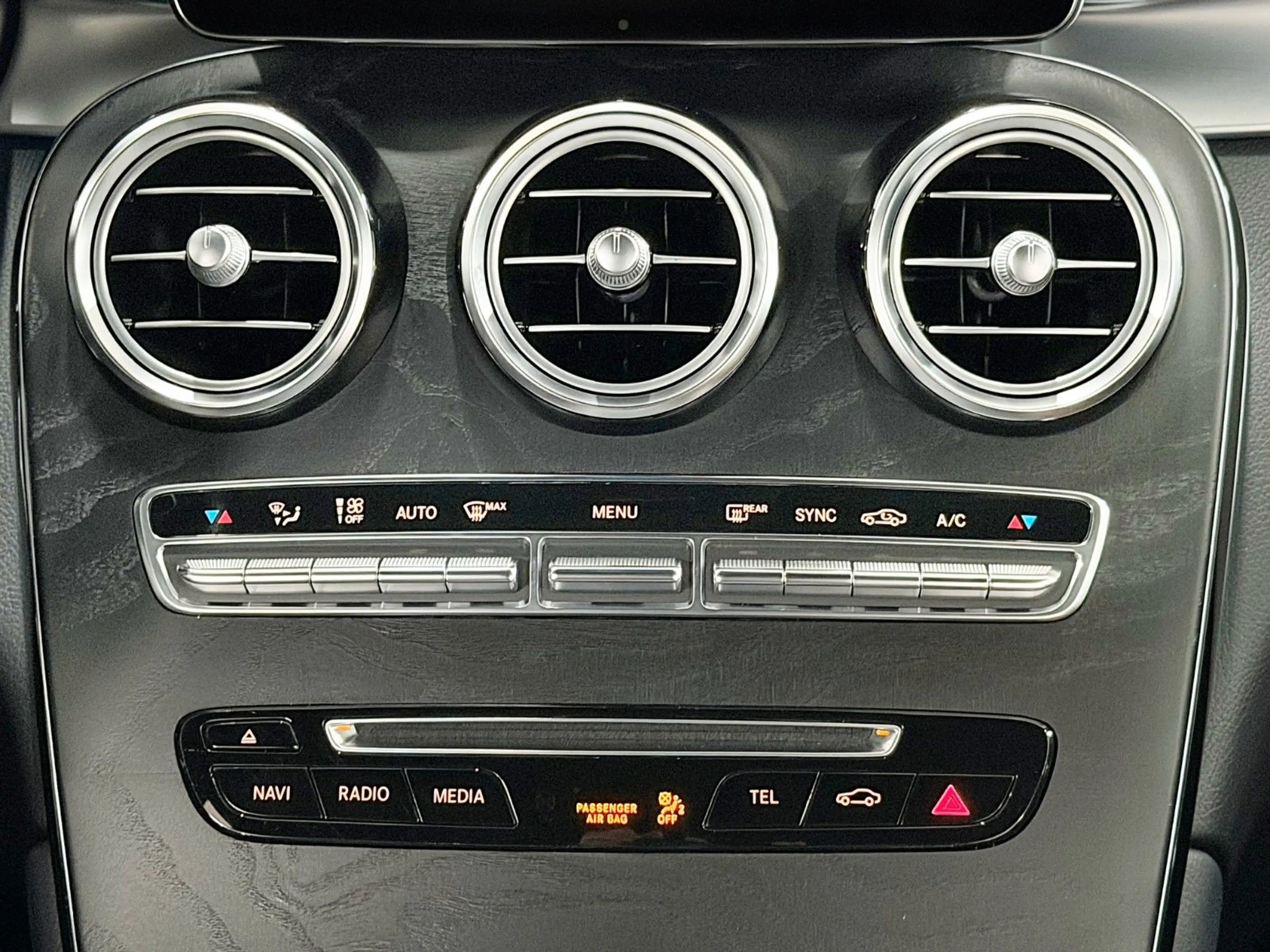 Mercedes-Benz GLC 250 D 4-MATIC AMG LINE EXCLUSIVE*AUS 2 HAND* — photo 15