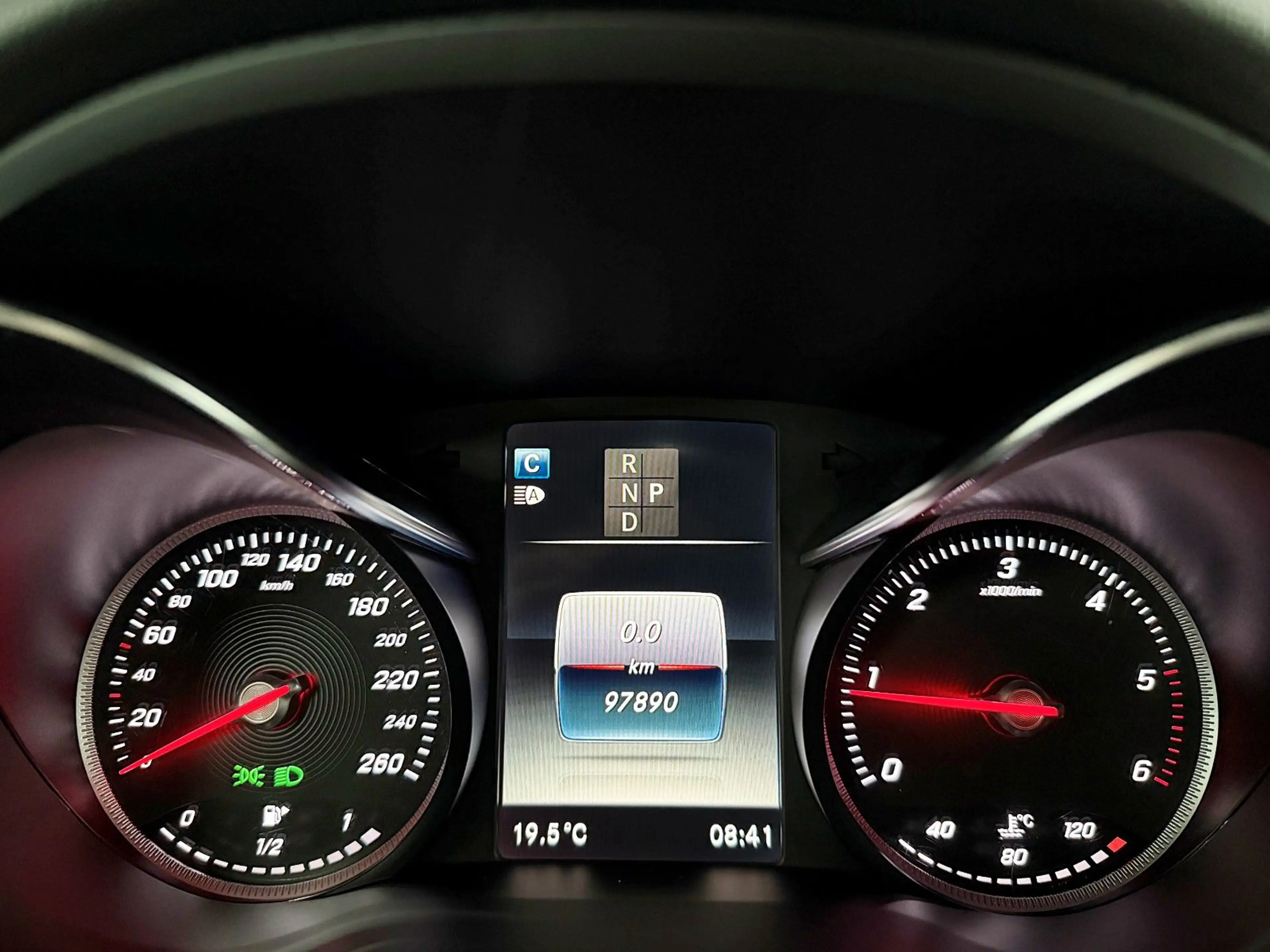 Mercedes-Benz GLC 250 D 4-MATIC AMG LINE EXCLUSIVE*AUS 2 HAND* — photo 3