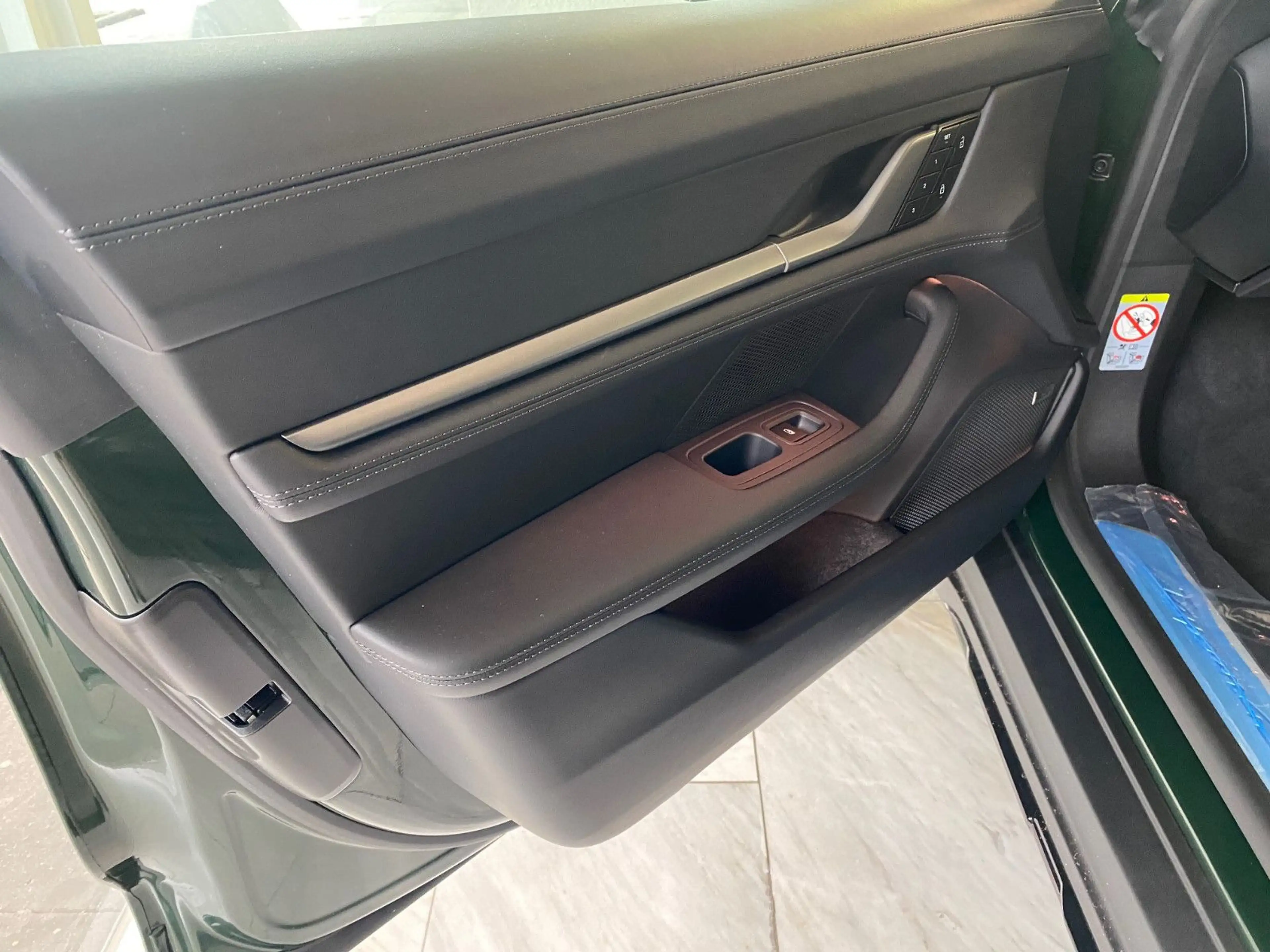 Porsche Taycan 4S CrossT/4+1/ — photo 13