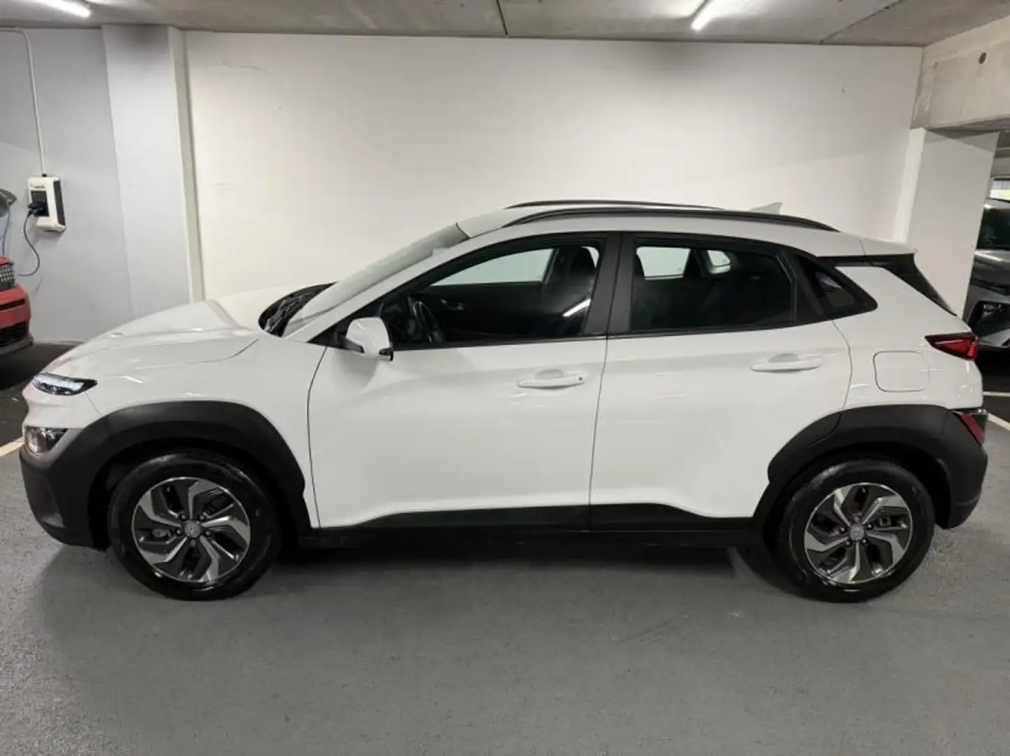 Hyundai KONA 1.6 GDi 141ch Hybrid Initia DCT-6 Blanc - 2