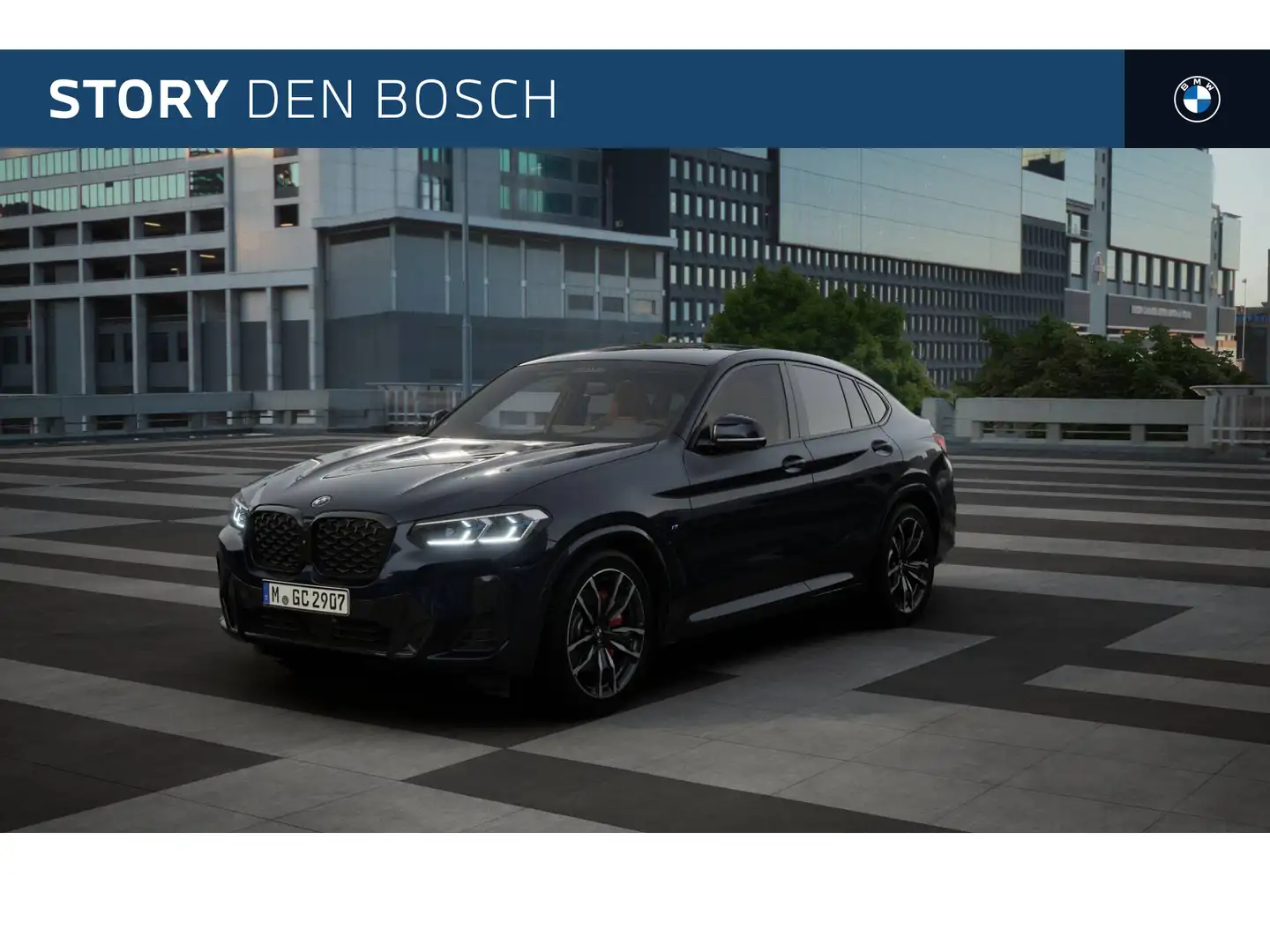 BMW X4 xDrive20i M Sport Automaat / Panoramadak / Trekhaa Zwart - 1