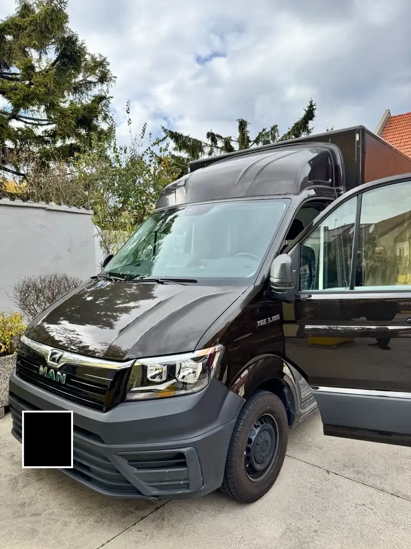 MAN TGE UPS Braun - 1