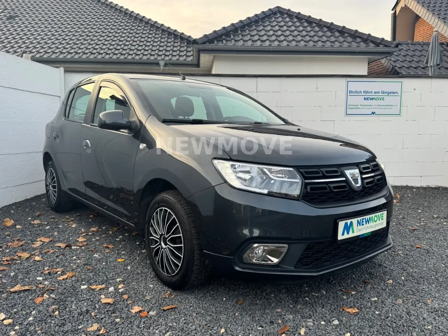 Dacia Sandero II Laureate Auto. Kamera AHK Navi Grau - 1