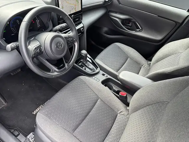 Toyota Yaris Cross view 10