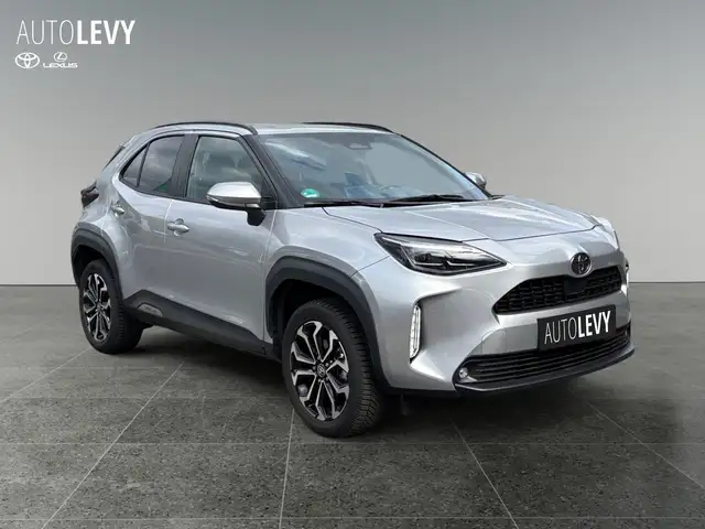 Toyota Yaris Cross view 8