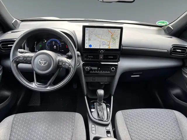 Toyota Yaris Cross view 11