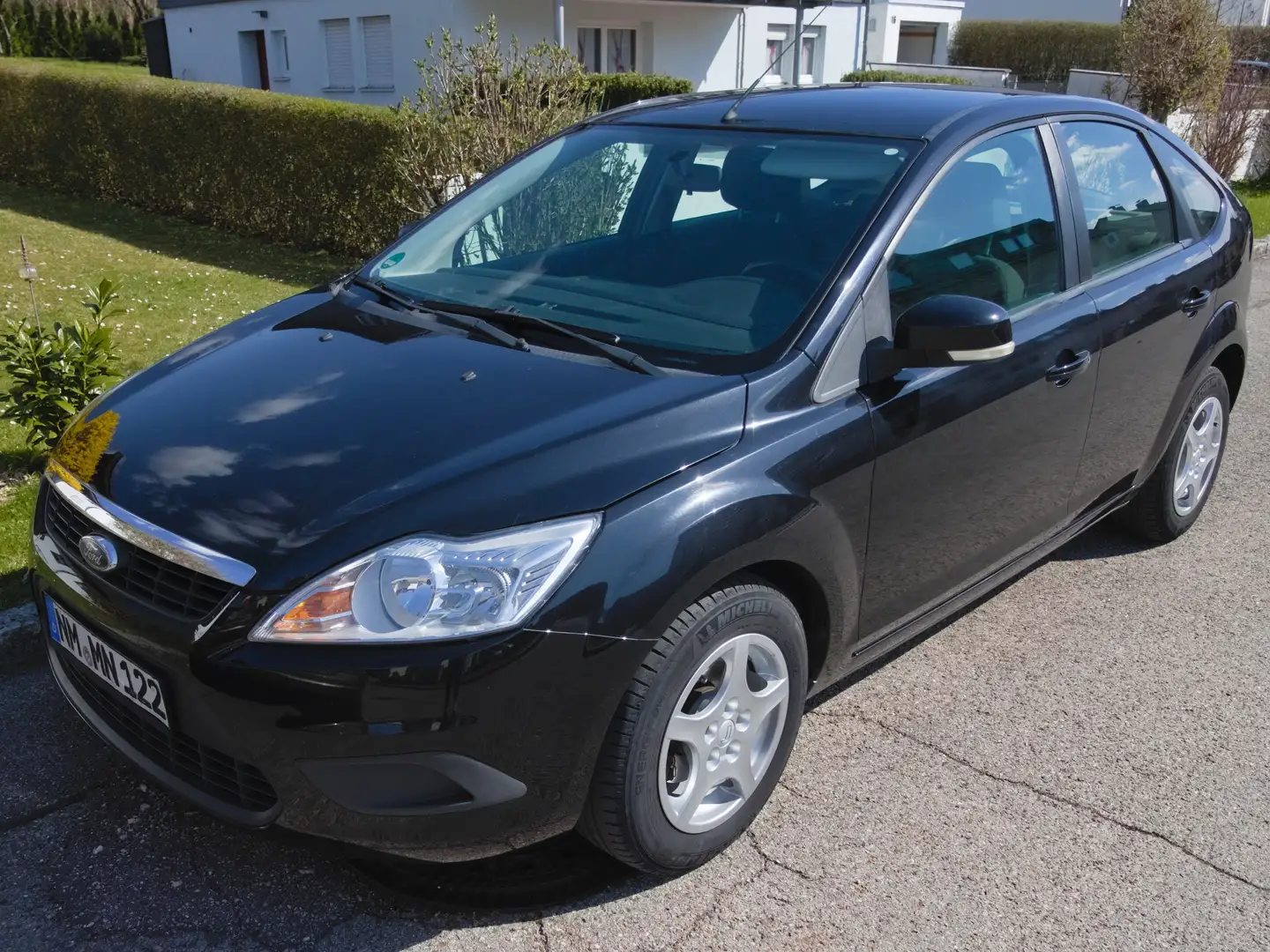 Ford Focus Focus 1.4 16V Ambiente Чёрный - 1