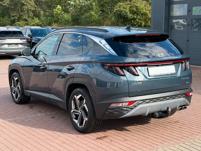 Hyundai Tucson view 4