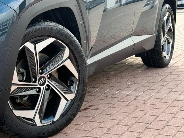 Hyundai Tucson view 9