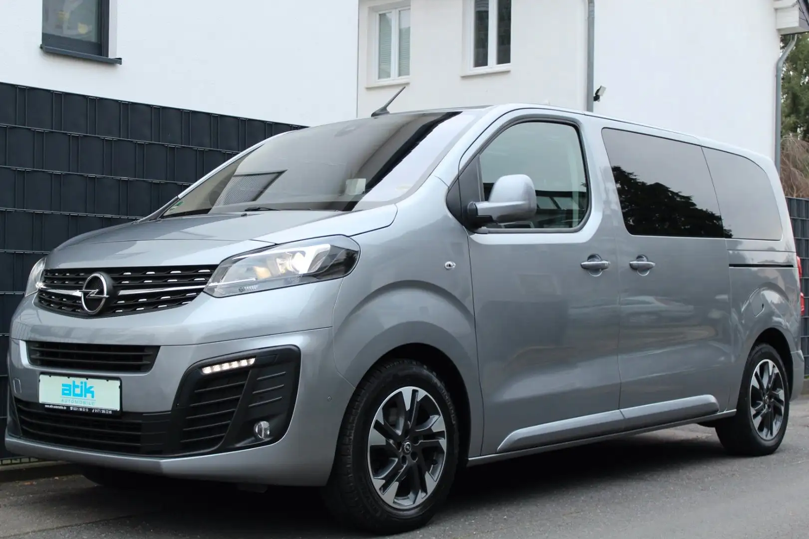 Opel Zafira Life Innovation VoLL! Lang 1.HAND 2xS-Tür Grau - 2