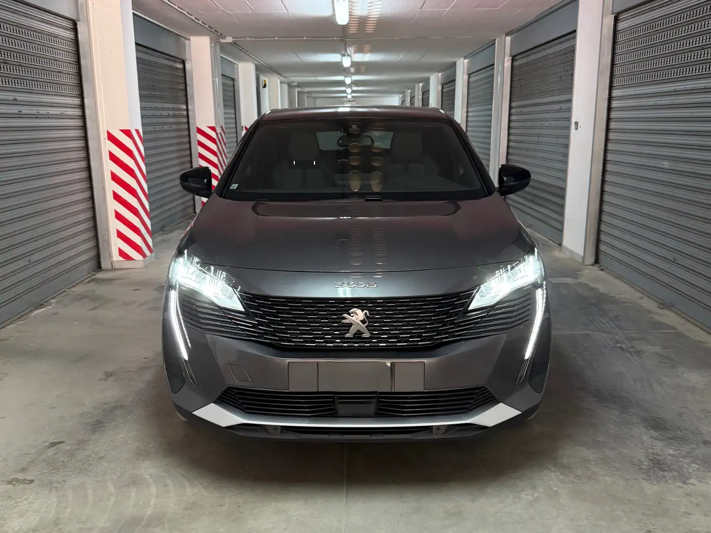 Peugeot 3008 3008 II 2021 1.5 bluehdi Allure Pack s Grigio - 1