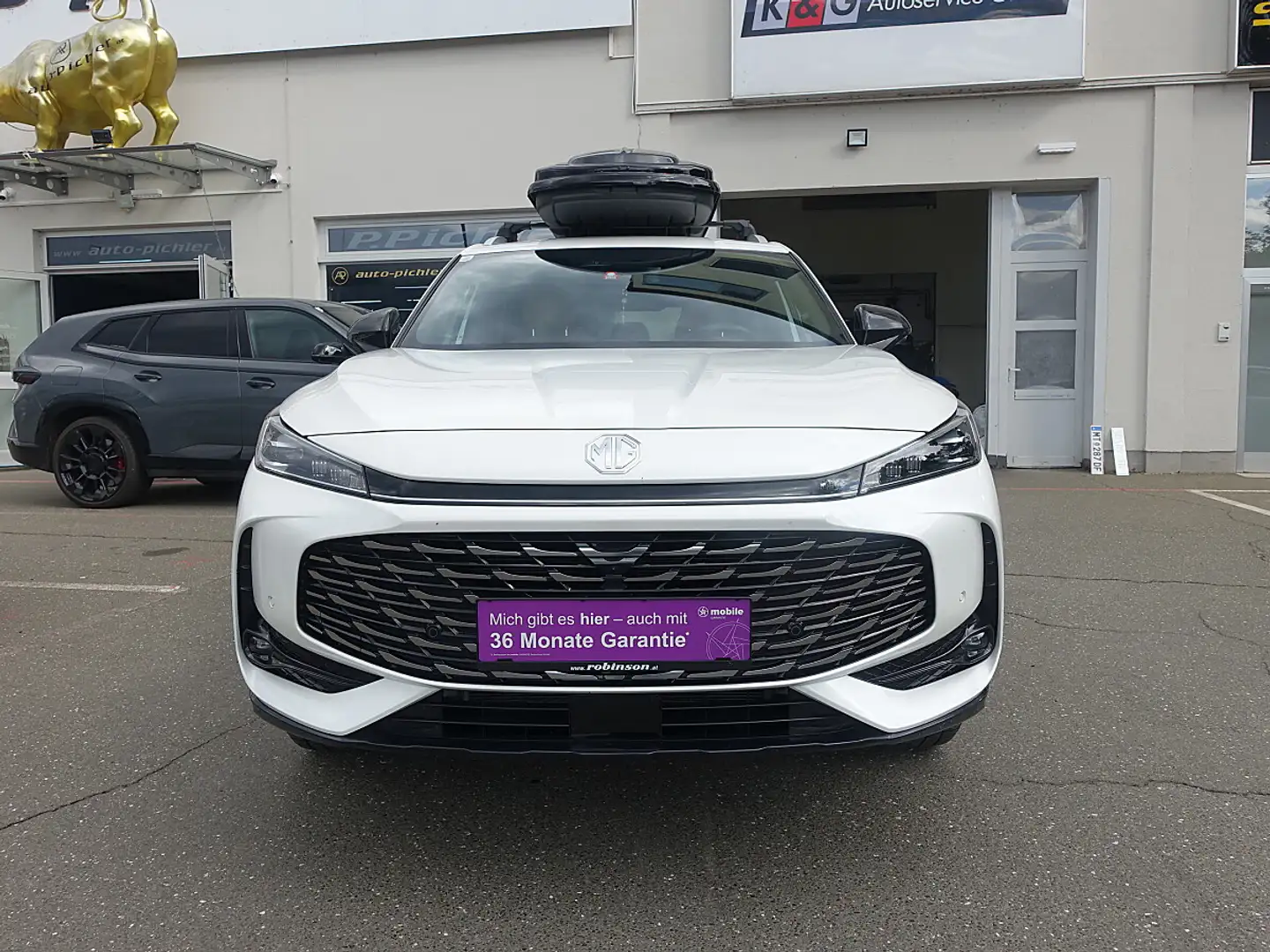 MG HS PHEV+ Luxury 21,4kWh Aut. Weiß - 2