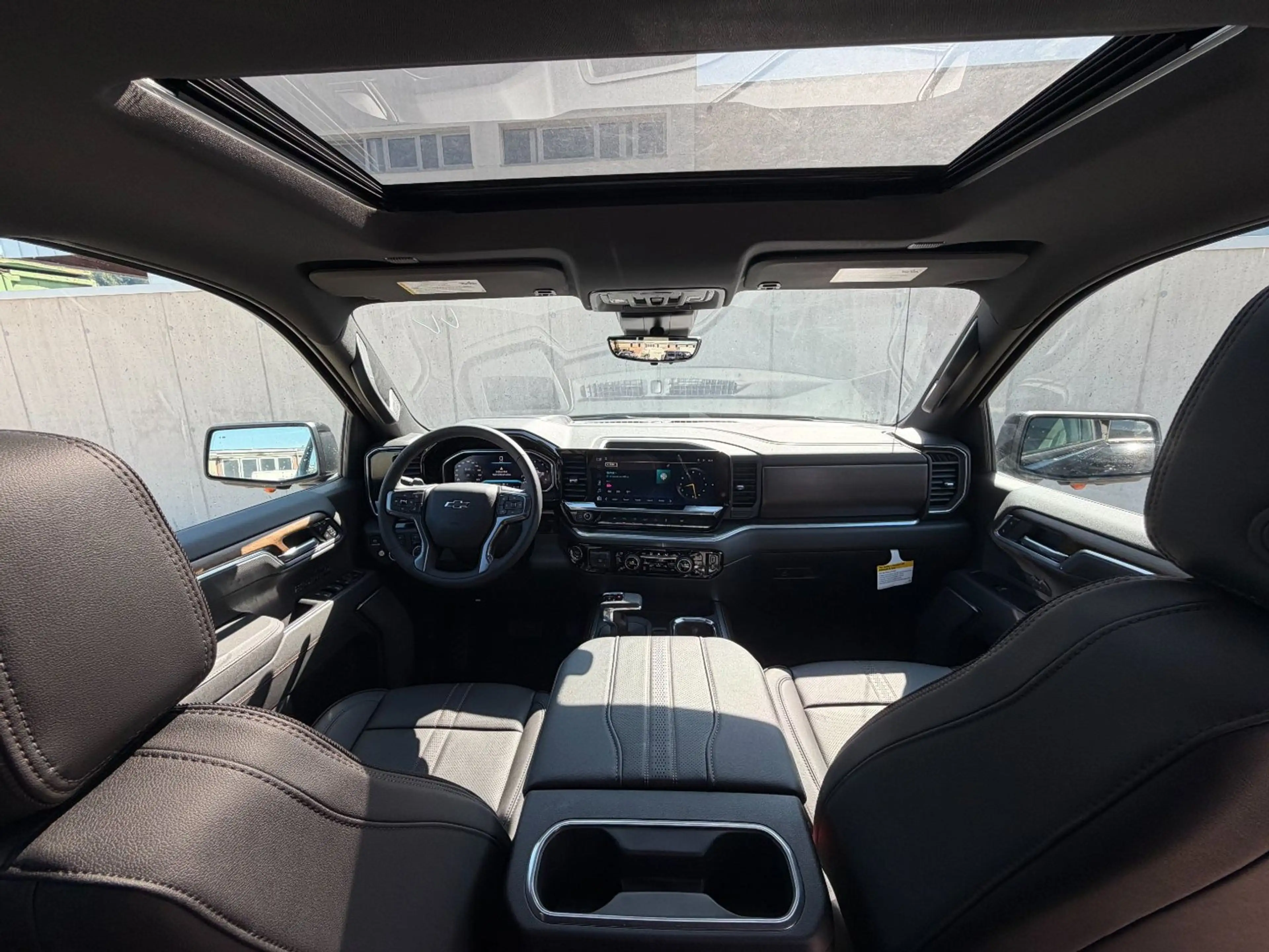 Chevrolet Silverado High Country Midnight Black — photo 13