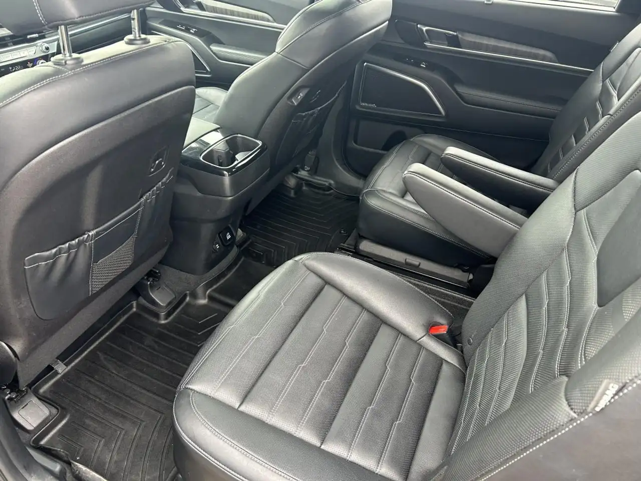 Kia Telluride снимка Kia Telluride