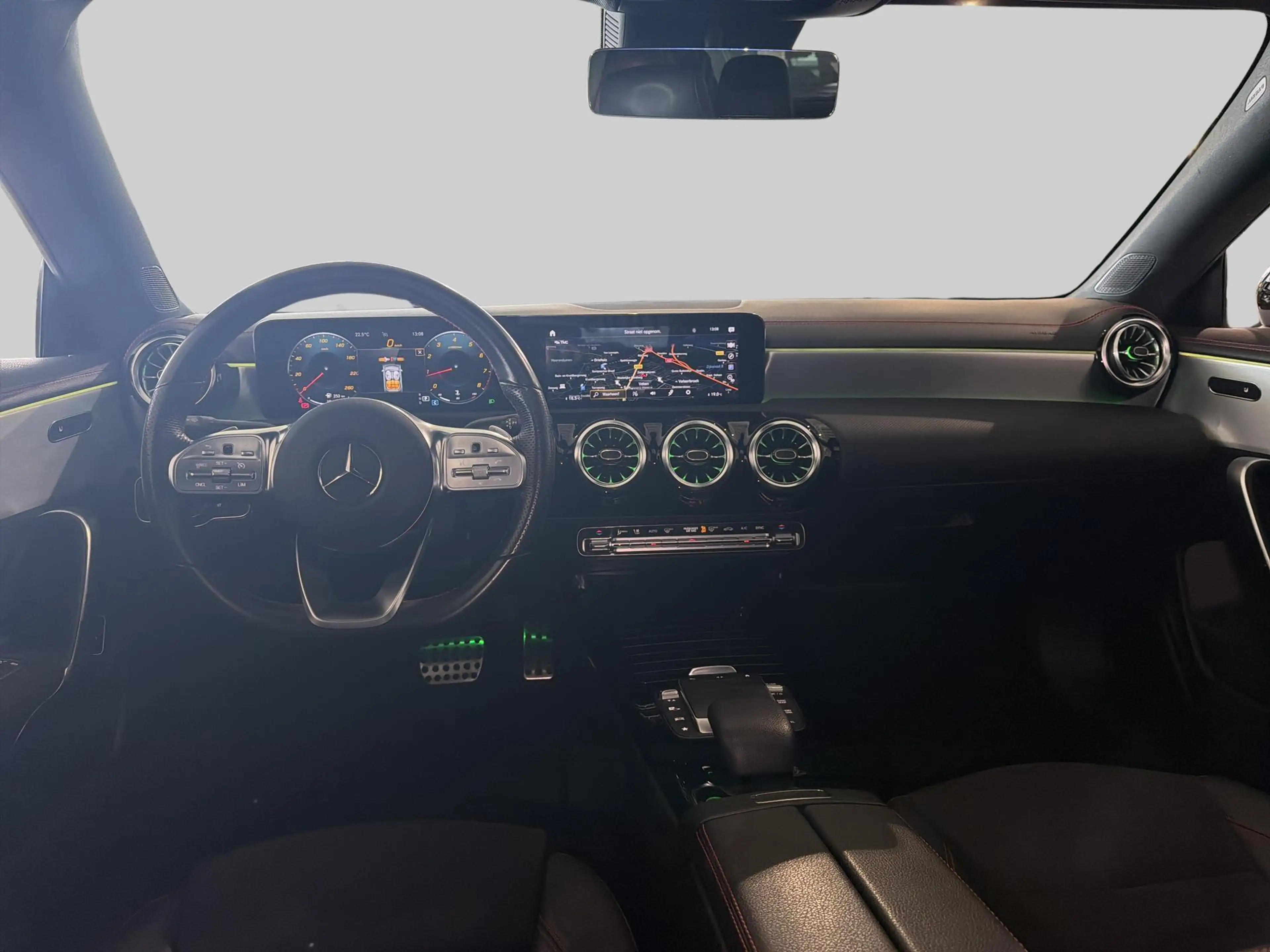 Mercedes-Benz CLA 180 Business Solution AMG | AMG-styling | Achteruitrij — photo 5