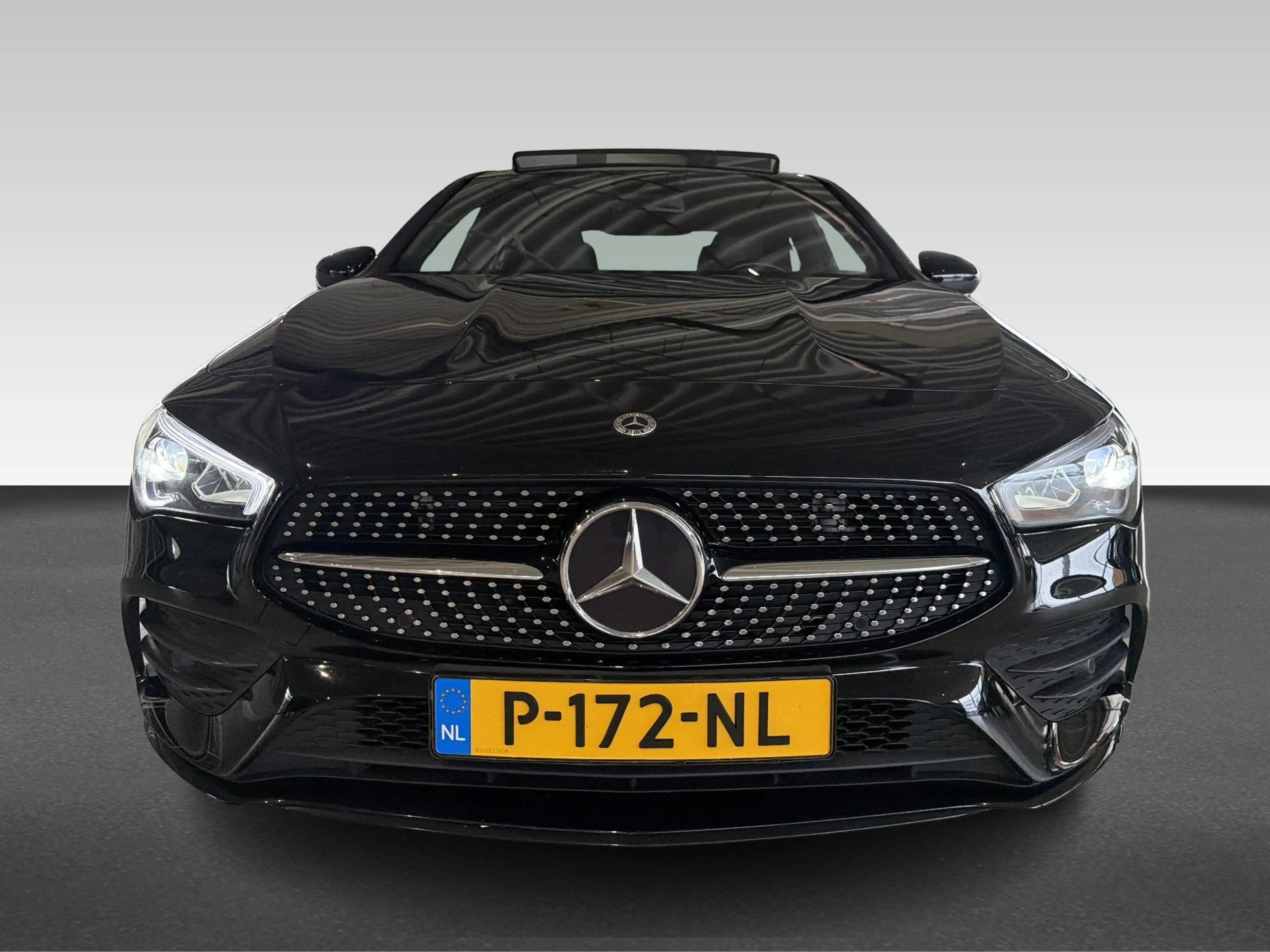 Mercedes-Benz CLA 180 Business Solution AMG | AMG-styling | Achteruitrij — photo 7