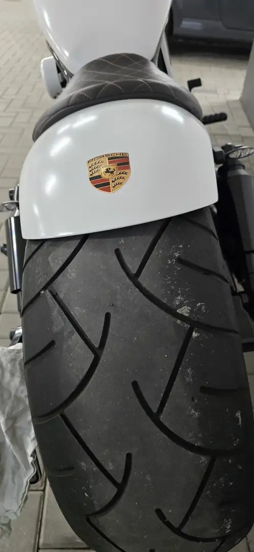 Harley-Davidson VRSC Night Rod Weiß - 1