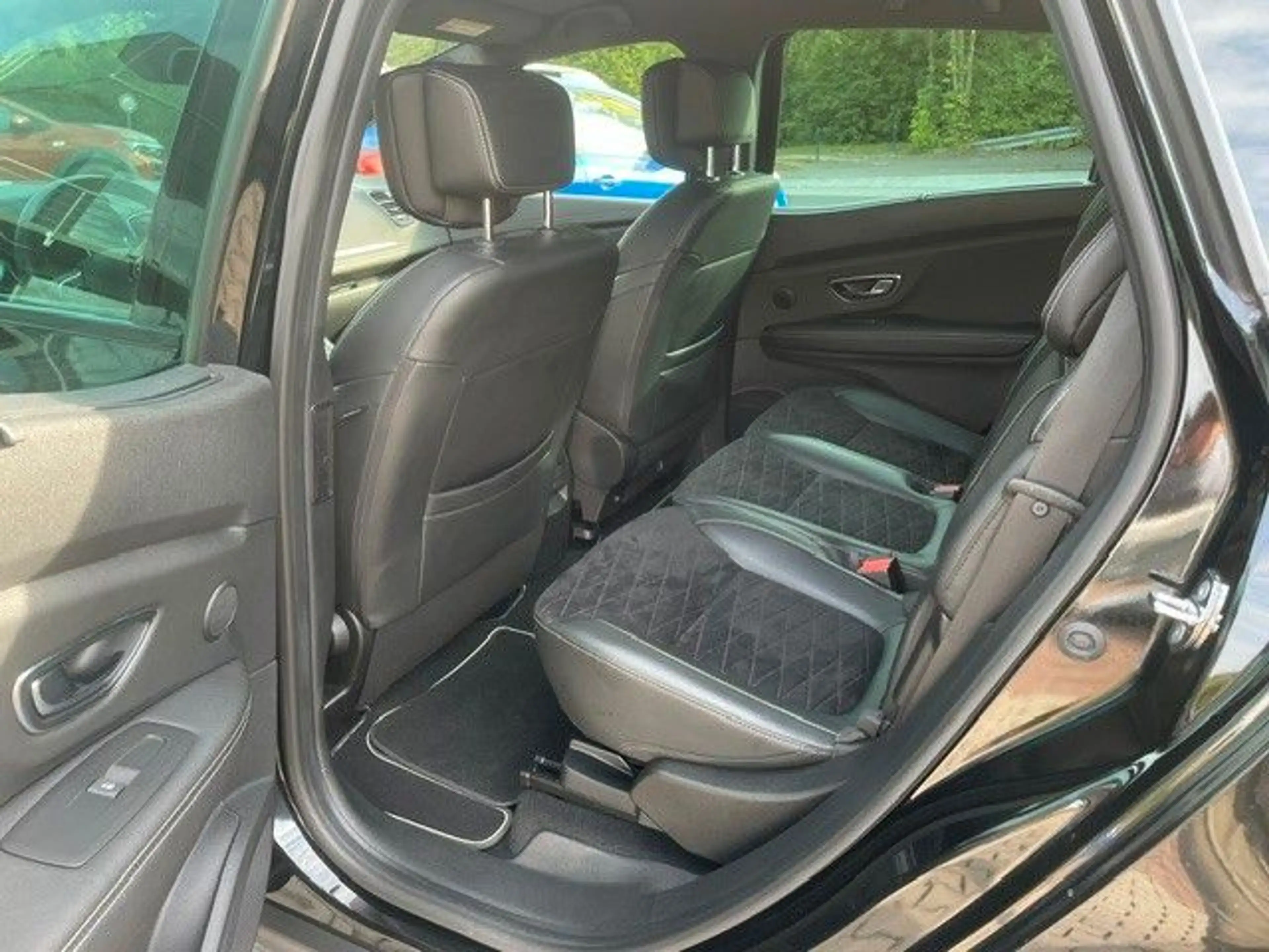 Renault Scenic IV Black Edition *Head-Up*SHZ*Panorama — photo 7